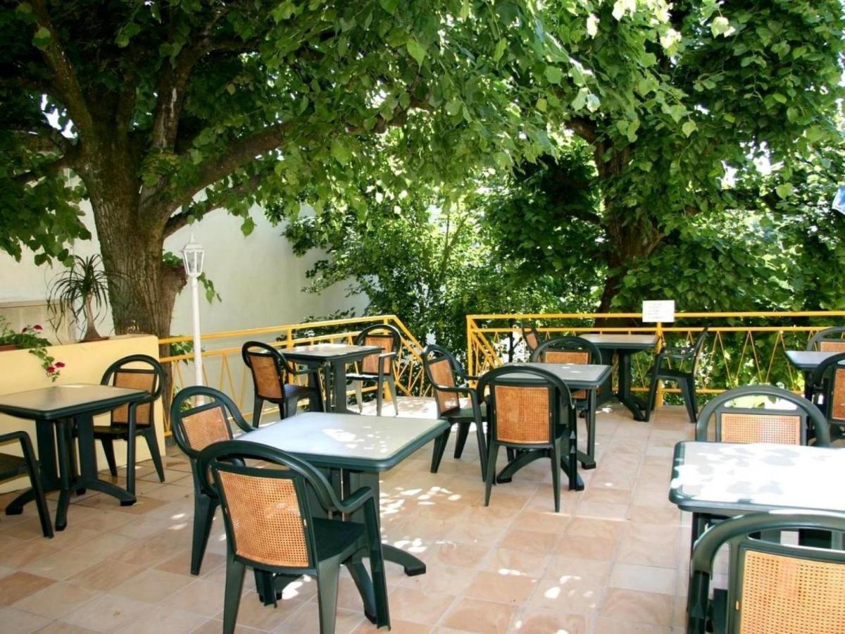 Les Ambassadeurs Logis Hotels Et Restaurant Souillac Ngoại thất bức ảnh