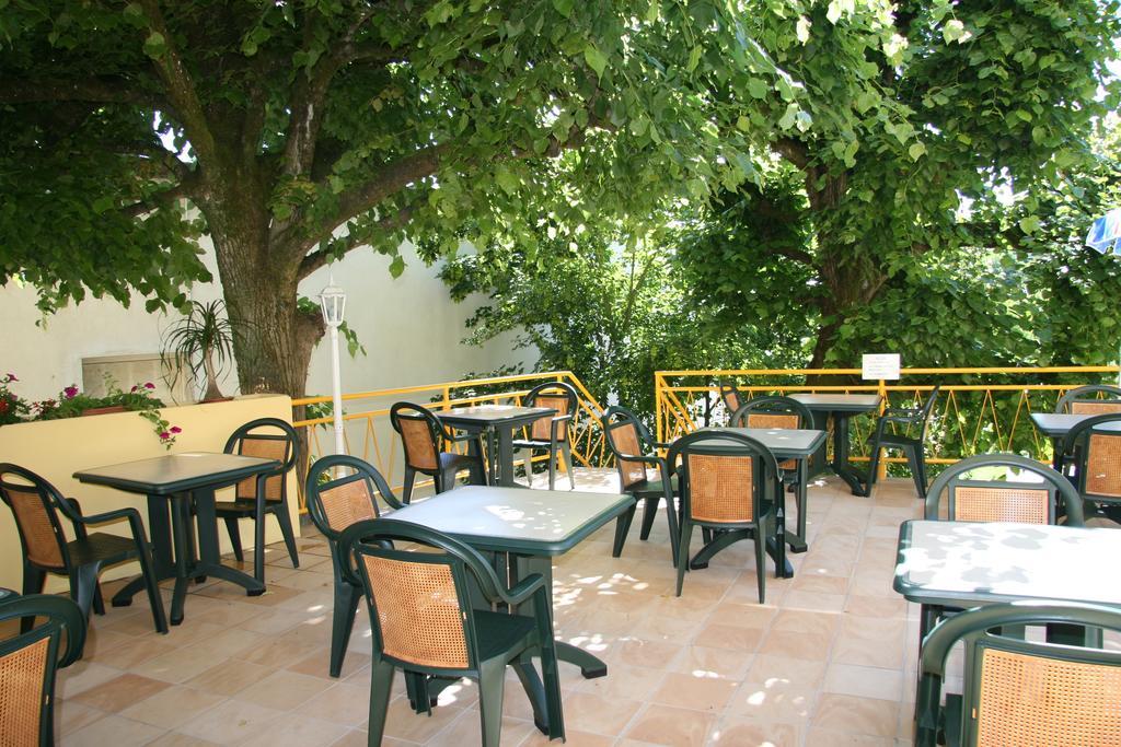 Les Ambassadeurs Logis Hotels Et Restaurant Souillac Ngoại thất bức ảnh